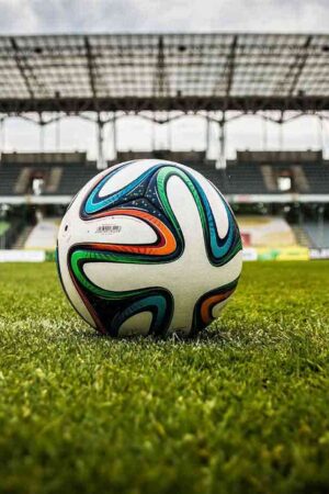 the-ball-488700_1920